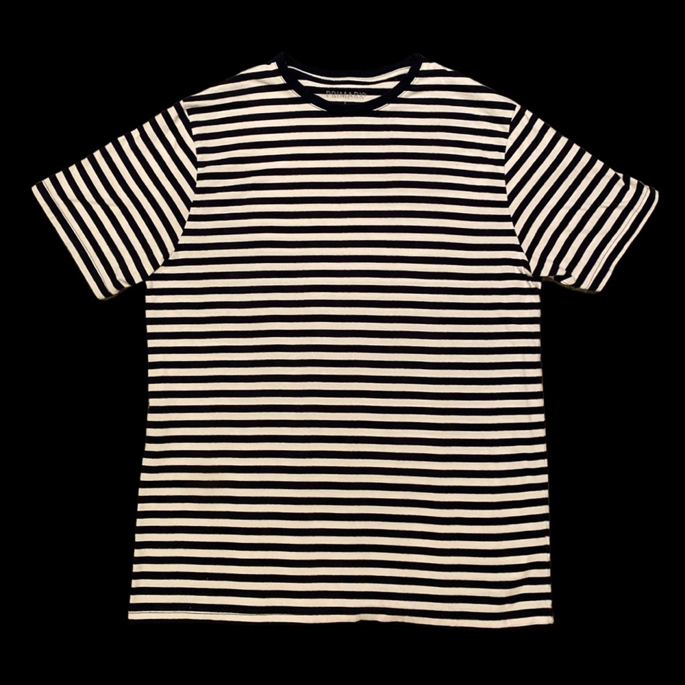 Black and white striped t-shirt (L)